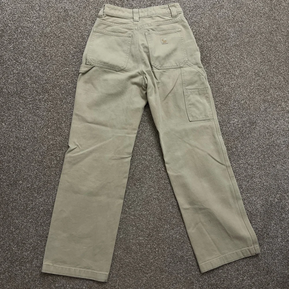Aritzia cargo pants - Picture 7 of 9